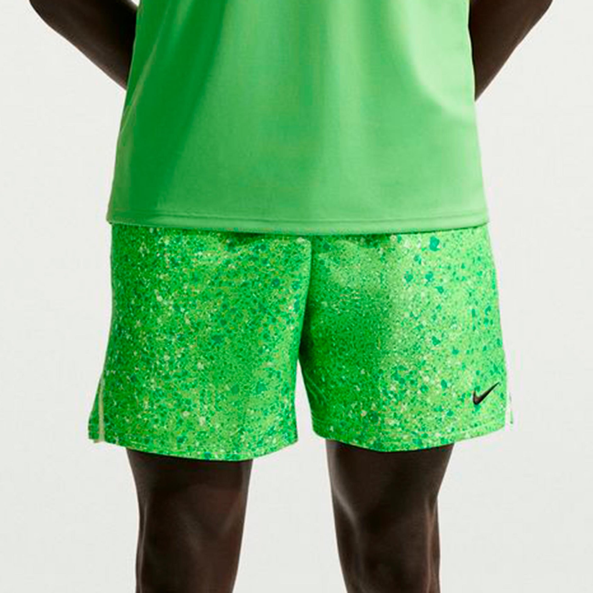 Nike Court Dri-Fit Victory 7in Shorts Herren-grün