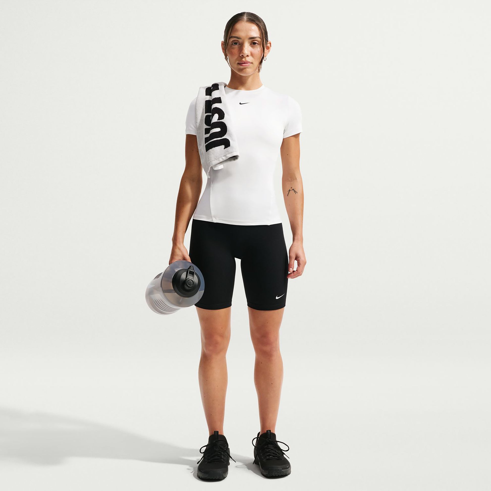 Nike One Fitted T-Shirt Damen - weiß