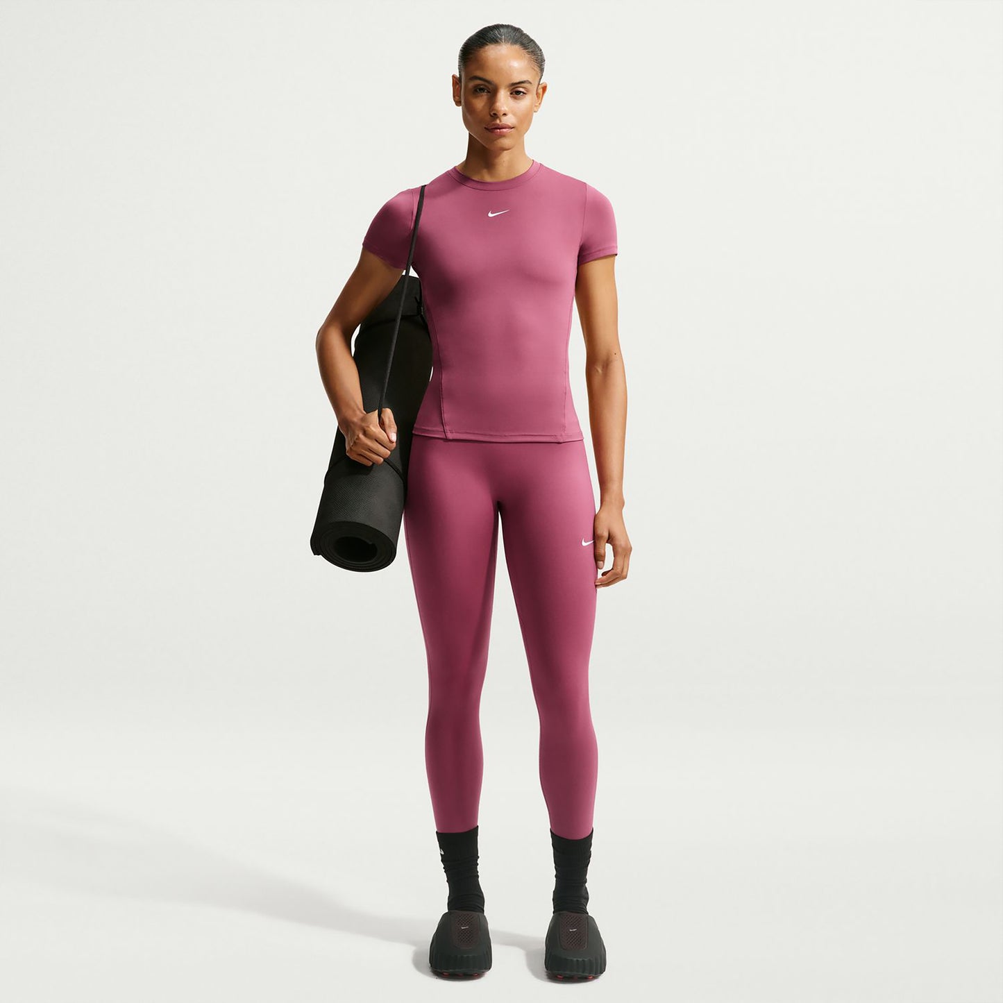 Nike One Fitted T-Shirt Damen - mauve